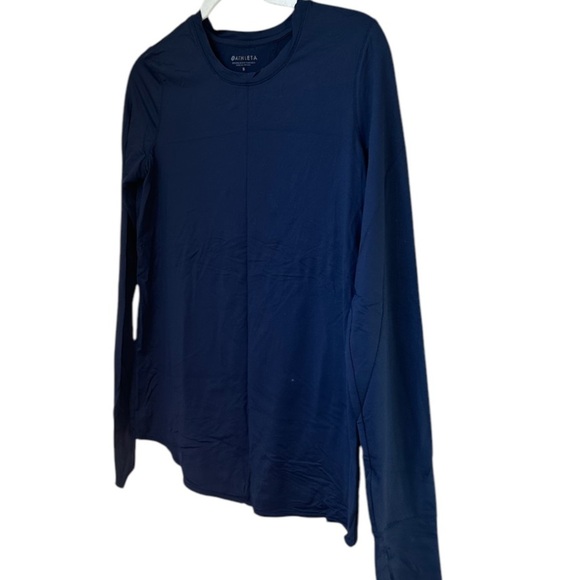 ATHLETA Longsleeve Top with Split Back Detail - Picture 2 of 7